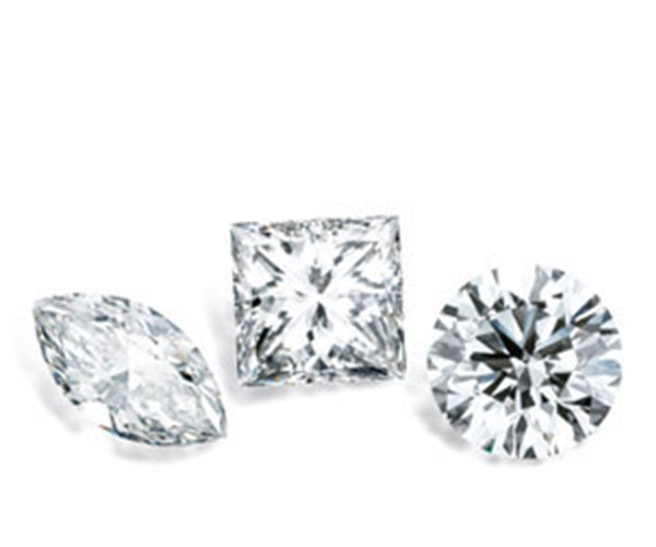 Large selection of high-quality diamonds for in various shapes and diamond gradings at top rated San Diego jewelry store 