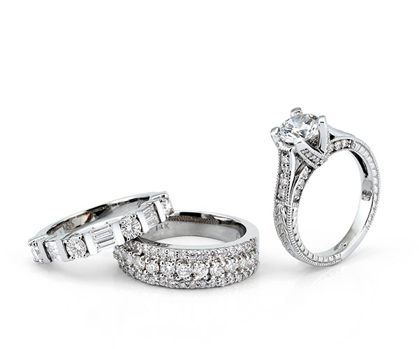 Large selection of sparkling diamond engagement rings and bridal rings in unique styles and price ranges here in San Diego